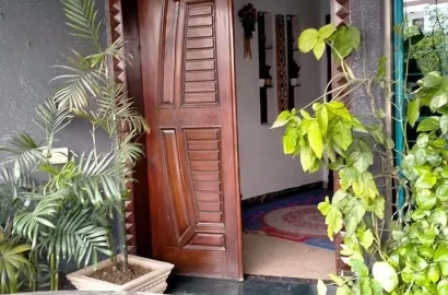10 Marla Very Hot Location House For Sale