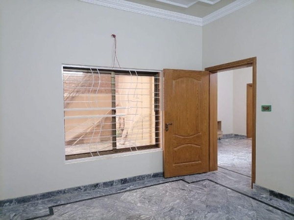 6 Marla Double Storey House Is For Sale In Farooq Colony