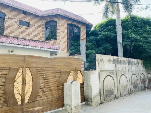 Your Search For House In Khara Road Ends Here